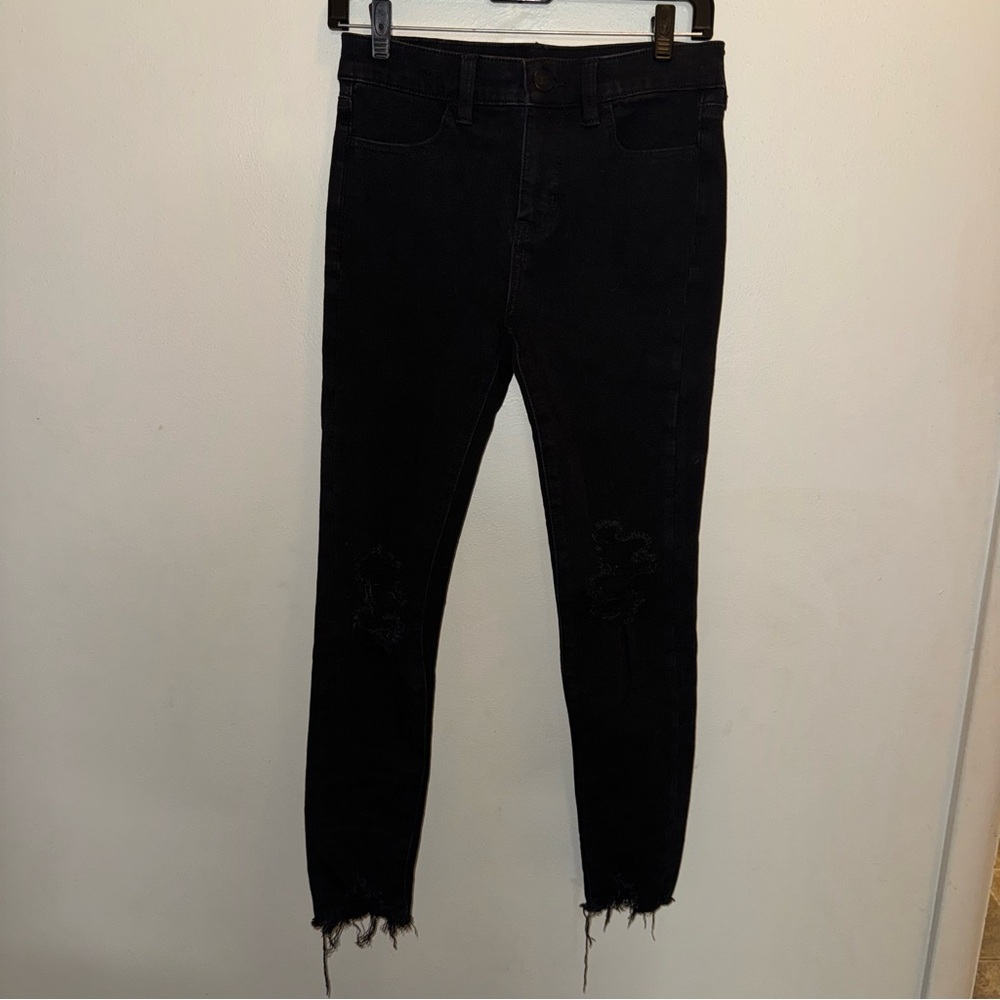 American Eagle Hi-Rise Jegging Black Distressed Size 4